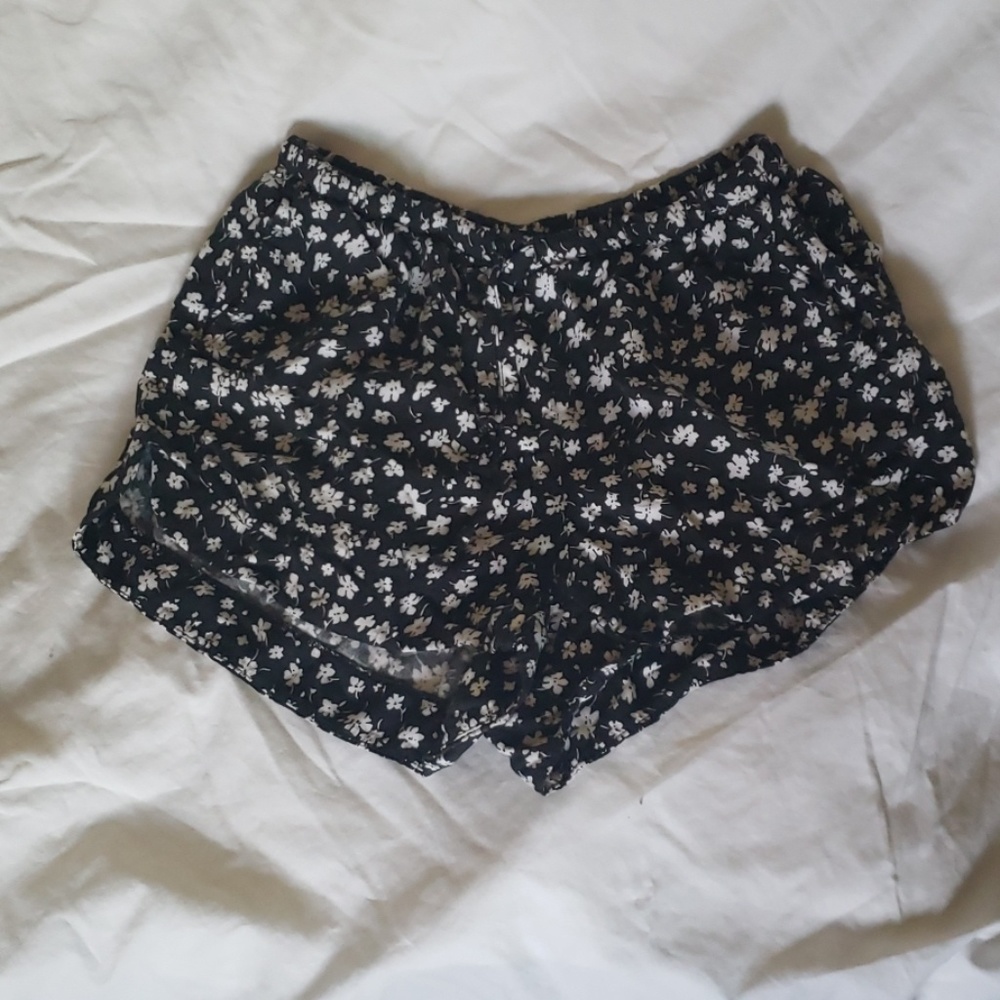 Brandy Melville Shorts | Size Small